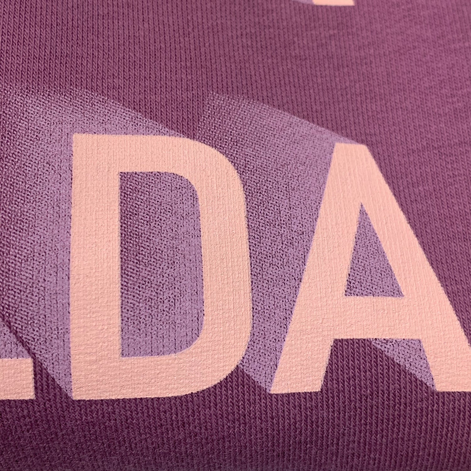 Unser Sweater in trendigem mauve mit Print COULDA WOULDA SHOULDA in lässiger Passform. Perfekte Home und Street Wear. next summer fashion.